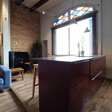 Gracia Terrace Design Apartment *