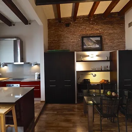 Gracia Terrace Design Apartment